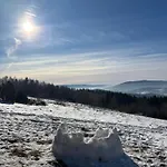 Dom Na Wzgorzu * Poreba (Myslenice)