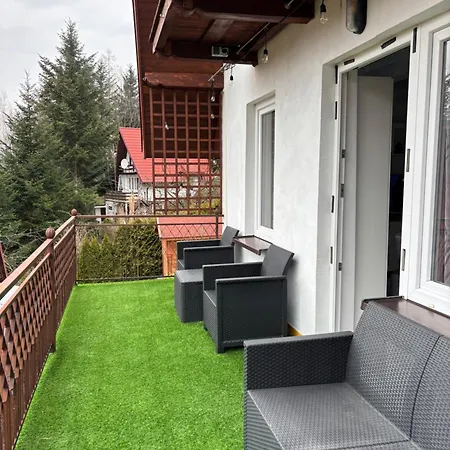 Villa Dom Na Wzgorzu Poreba (Myslenice)