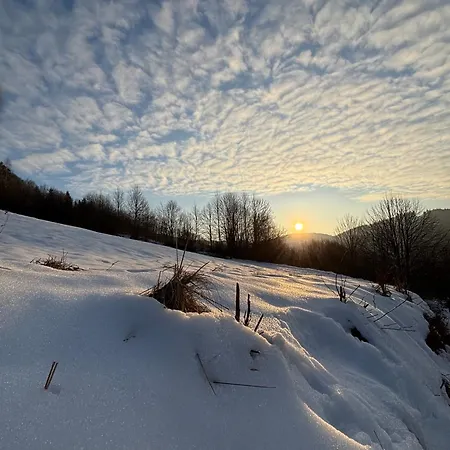 Dom Na Wzgorzu Poreba (Myslenice)