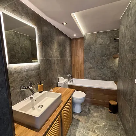 Dom Na Wzgorzu Villa Poreba (Myslenice)