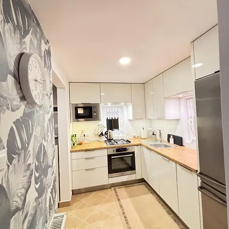 Dom Na Wzgorzu Villa Poreba (Myslenice)