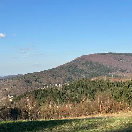 Dom Na Wzgorzu Poreba (Myslenice)