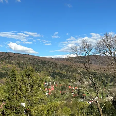 Dom Na Wzgórzu * Poreba (Myslenice)