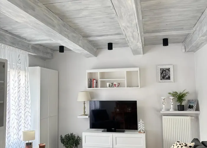 Dom Na Wzgórzu Poreba (Myslenice)