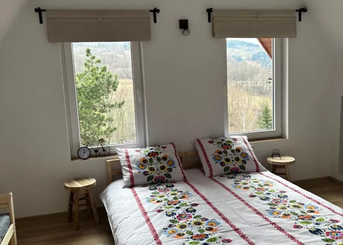 Dom Na Wzgórzu * Poreba (Myslenice)