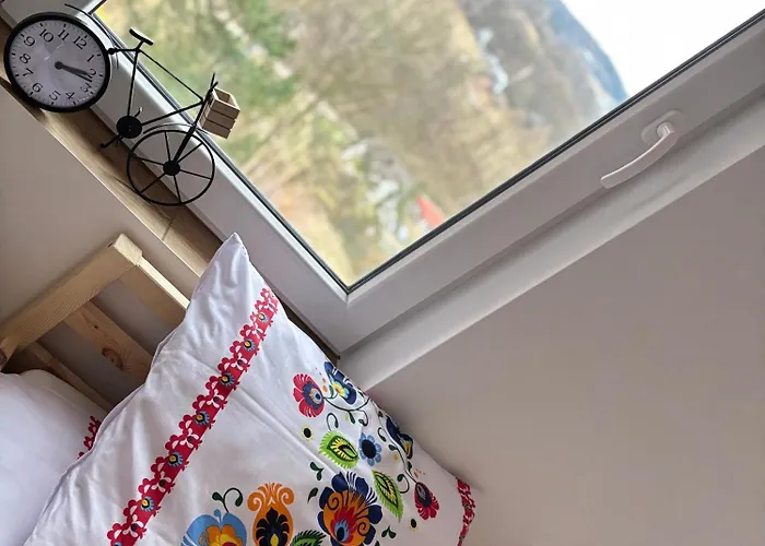 Dom Na Wzgórzu Poreba (Myslenice)