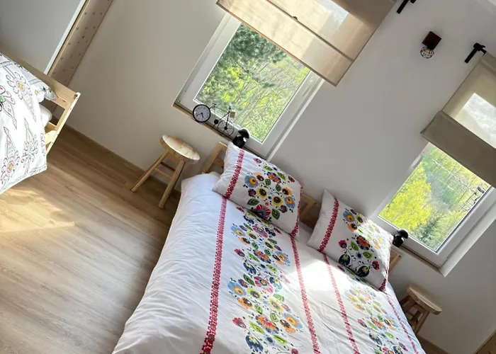 Dom Na Wzgórzu Villa Poreba (Myslenice)